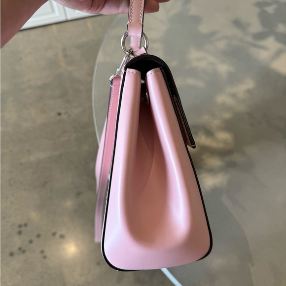 LOUIS VUITTON Epi Cluny MM Rose Ballerine - Picture 8 of 13